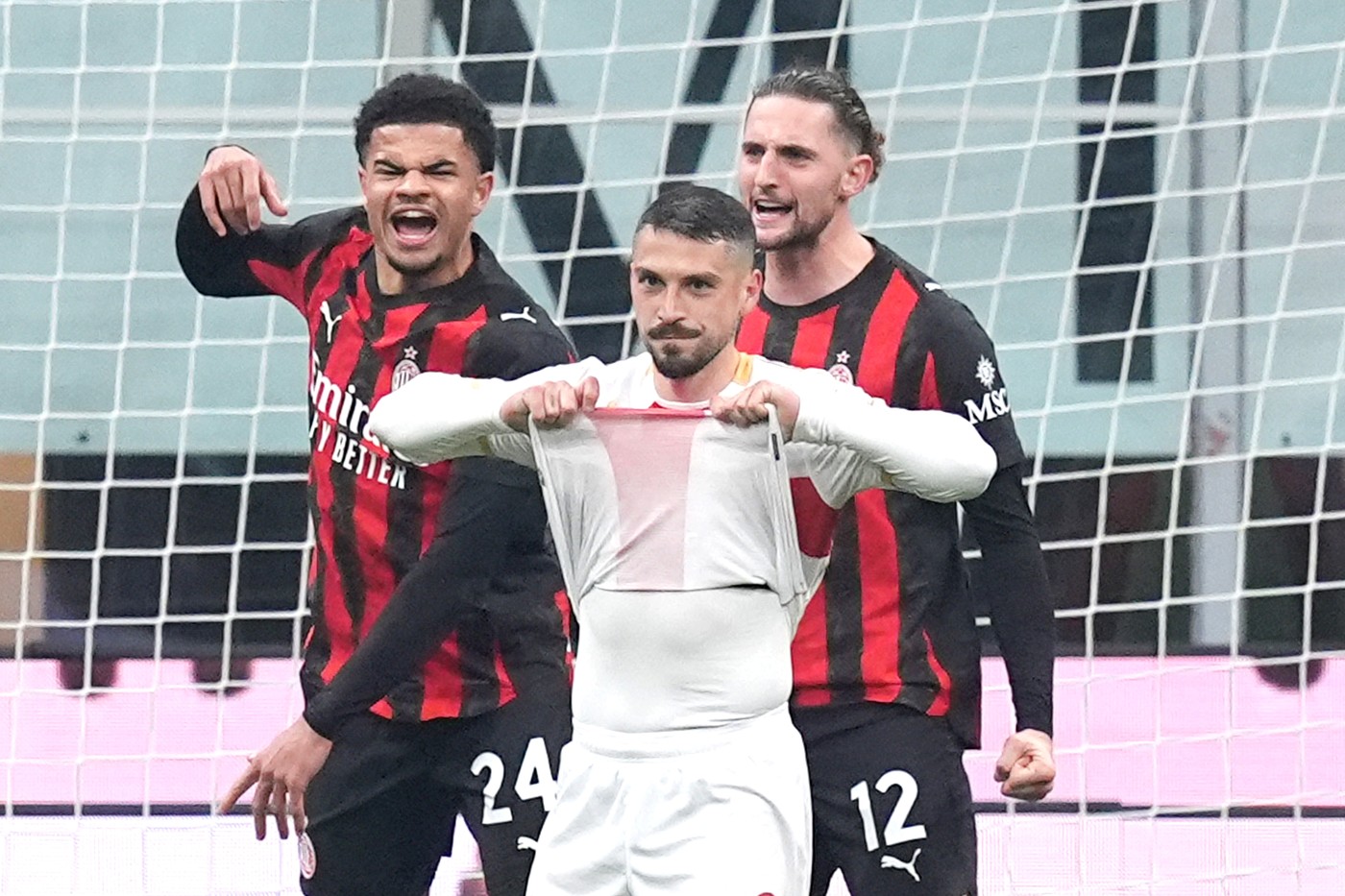 Imagine Stire E oficial! Genoa a anunțat plecarea lui Nicolae Stanciu într-un mod cum rar se vede | 2review.ro