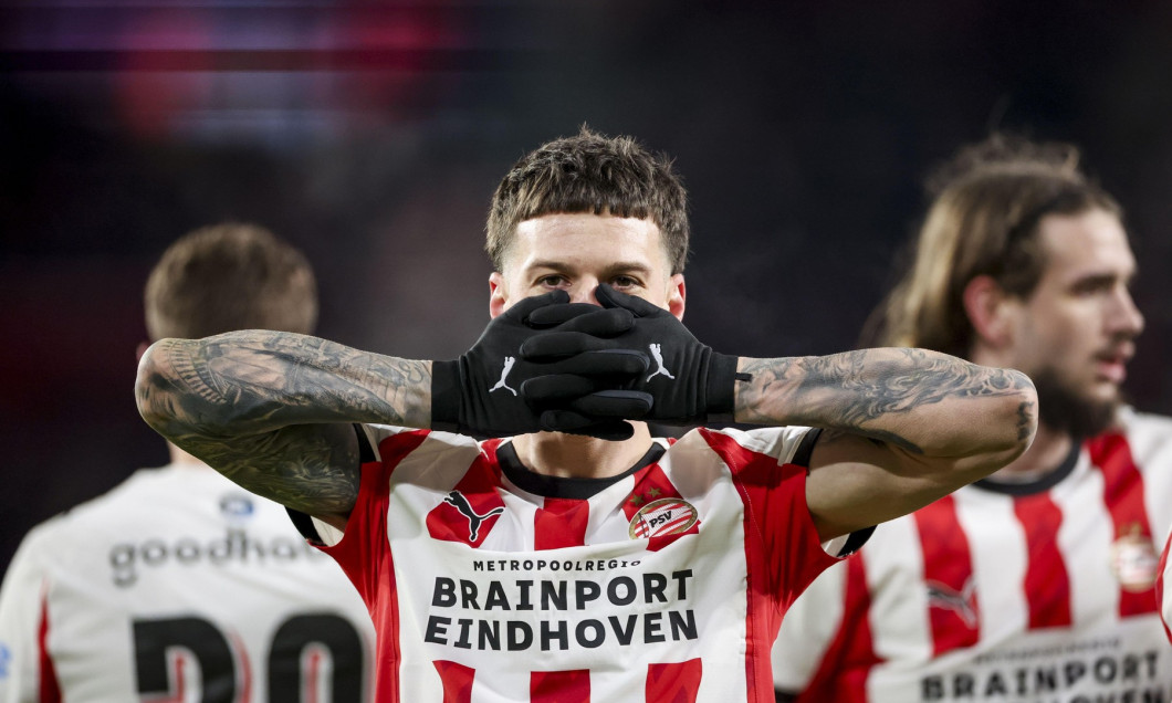EINDHOVEN - (L-R) Dennis Man of PSV Eindhoven celebrates scoring the 5-1 goal during the Dutch Eredivisie match between PSV Eindhoven and Excelsior at the Phillips Stadium on January 10, 2026, in Eindhoven, Netherlands. BART STOUTJESDIJK / ANP