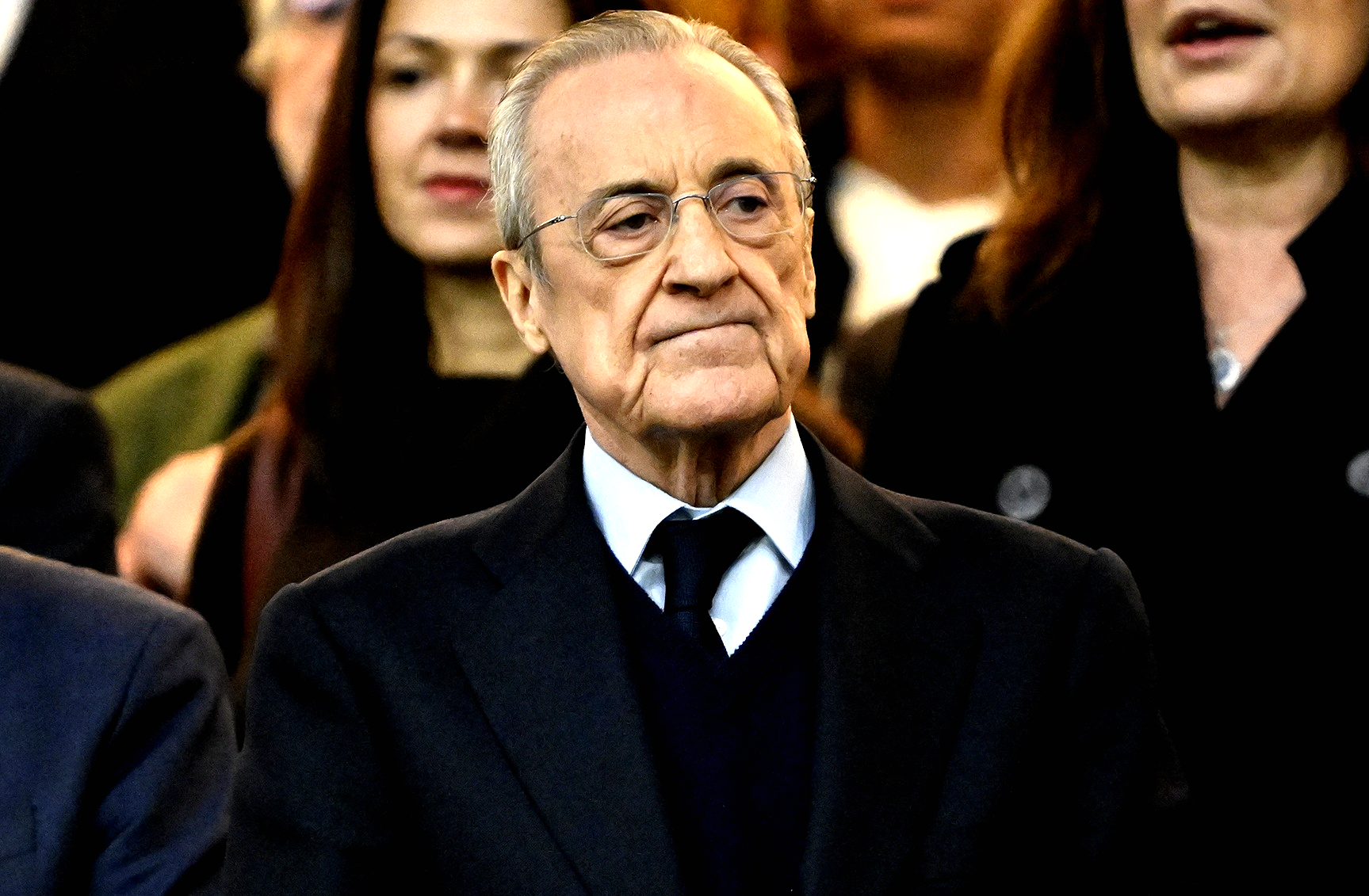 Imagine Stire Pleacă la pachet! Real Madrid îi vinde la aceeași echipă | 2review.ro