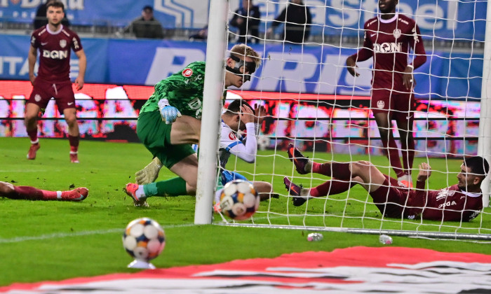 FOTBAL:UNIVERSITATEA CRAIOVA-FC CFR 1907 CLUJ, SUPERLIGA SUPERBET (07.12.2025)
