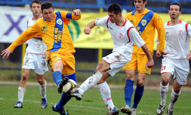 0.FOTBAL:PETROLUL PLOIESTI-VICTORIA BRANESTI 0-0,LIGA 2 (5.12.2009)