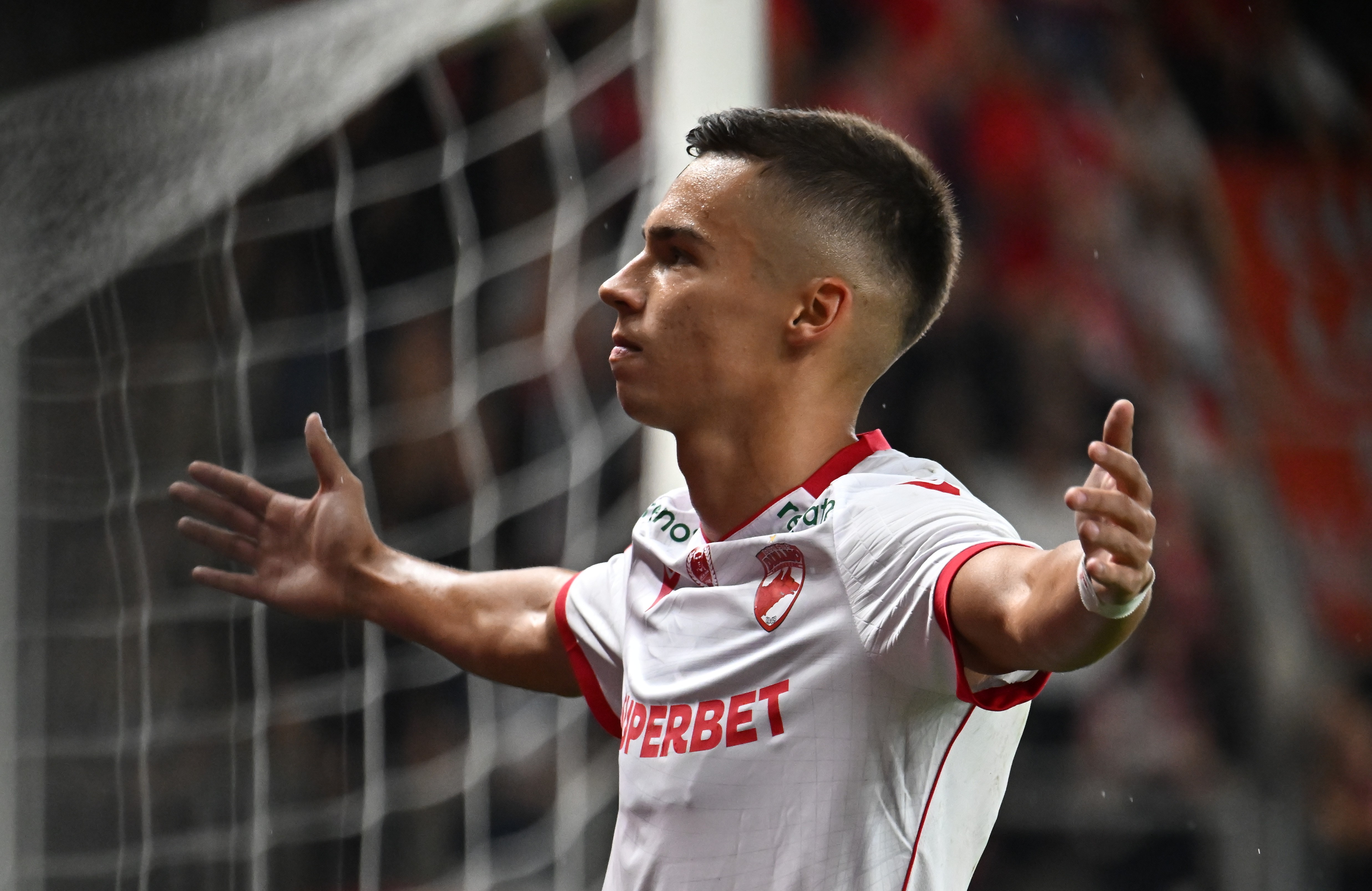 Imagine Stire Cătălin Cîrjan a făcut pasul cel mare! | 2review.ro