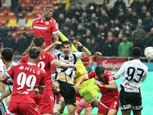 Dinamo - U Cluj 1-0. Victorie aproape de lider