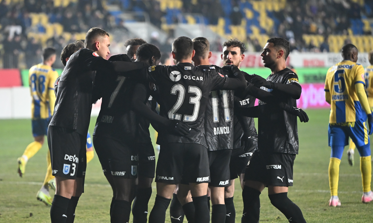 Imagine Stire Petrolul - Universitatea Craiova 0-4. Demonstrație de forță a oltenilor! ”Leii din Bănie” au revenit pe primul loc | 2review.ro