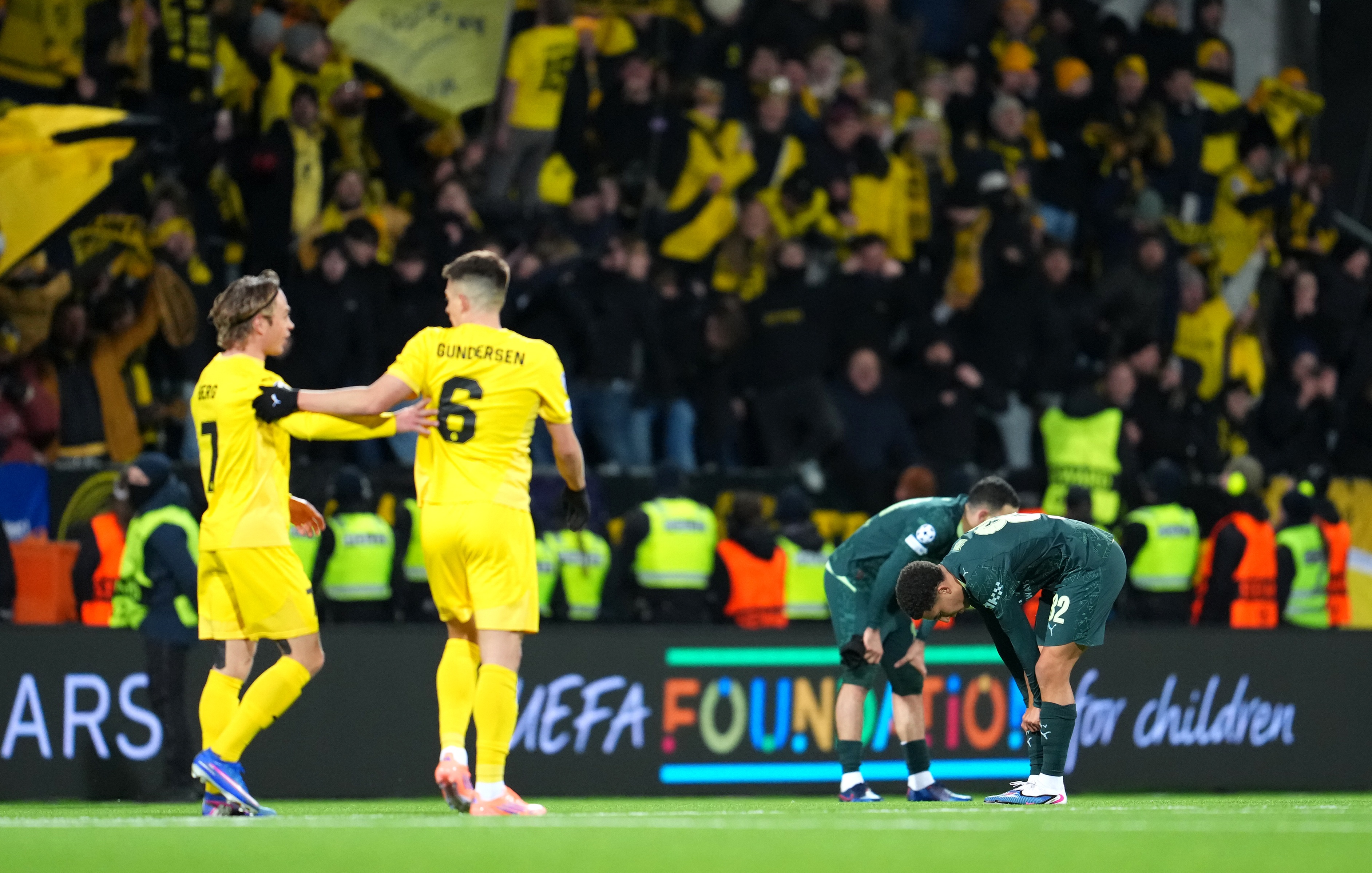 Imagine Stire Brutal! A primit nota 1, după Bodo/Glimt - Manchester City: Cel mai prost meci | 2review.ro