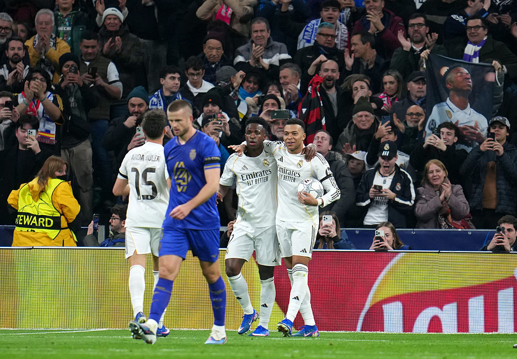 Imagine Stire Kylian Mbappe i-a egalat recordul lui Cristiano Ronaldo, după golurile marcate cu AS Monaco | 2review.ro