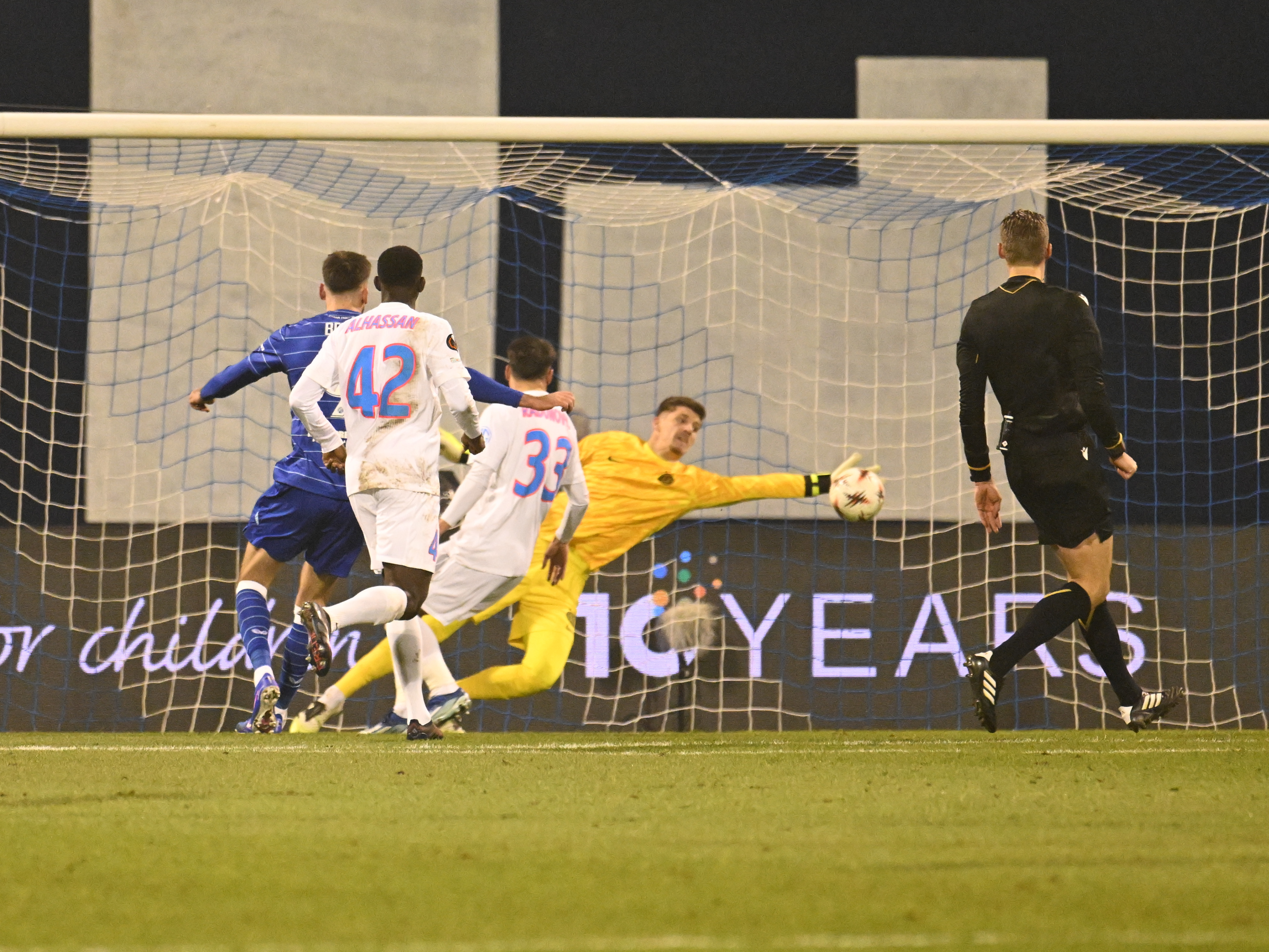 Imagine Stire Dinamo Zagreb - FCSB 4-1. Înfrângere categorică pentru campioana României în Europa League | 2review.ro