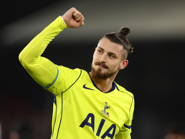 Radu Drăgușin revine în Champions League cu Tottenham