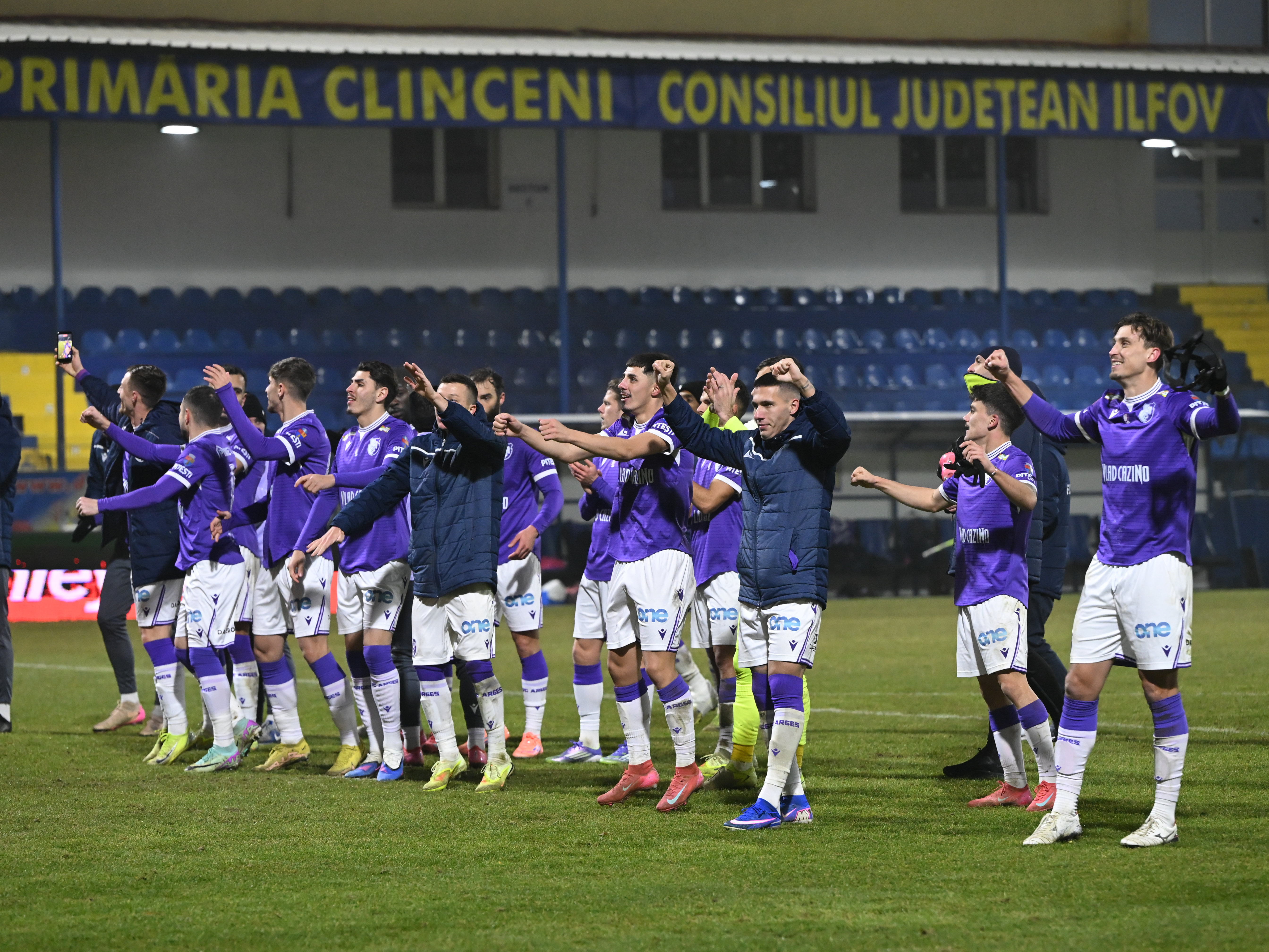 Imagine Stire FC Argeș e pe locul 4 în România, dar conducerea tot nu e mulțumită: ”Una dintre cele mai slabe!” | 2review.ro