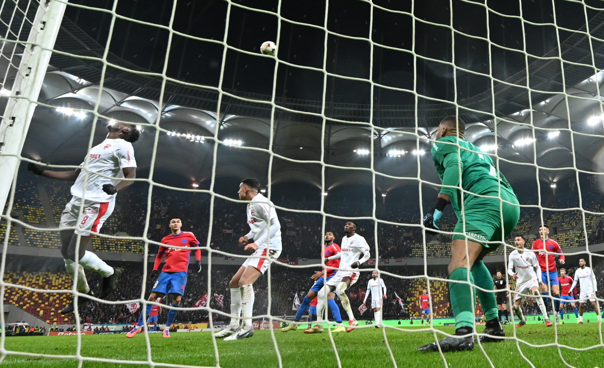 Lovitură pentru Dinamo: ”cel mai bun din SuperLigă”, gata să plece!