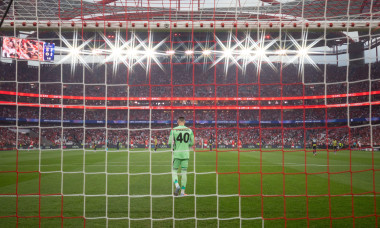 August 27, 2025. Lisbon, Portugal. Fenerbahce goalkeeper from Croatia DOMINIK LIVAKOVIC (40) before the start of the game of the 2nd leg of Playoffs qualifier for the UEFA Champions League, Benfica vs Fenerbahce Credit: Alexandre de Sousa/Alamy Live News