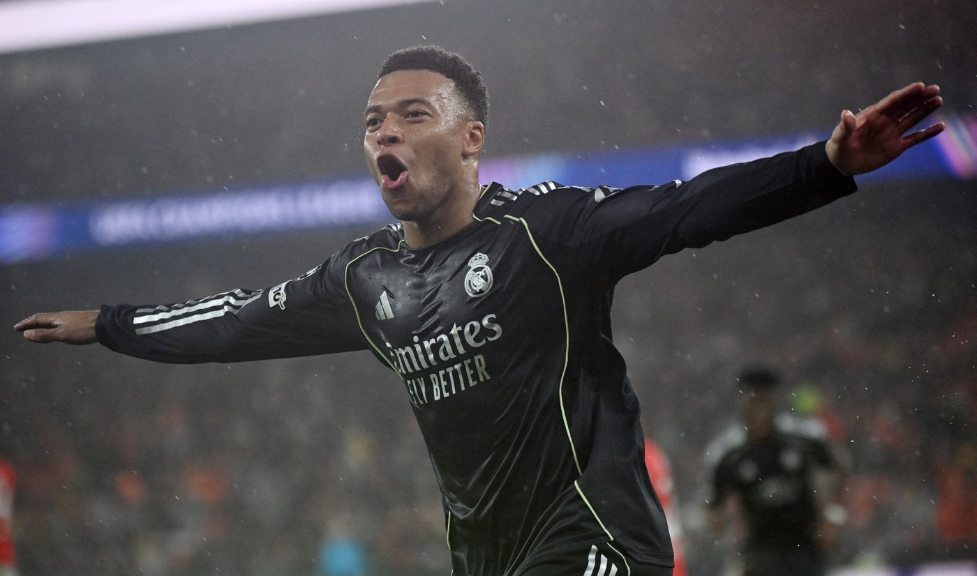 Imagine Stire Un antrenor din Spania nu s-a abținut la conferință: ”L-am întrebat pe Mbappe, cred că vine” | 2review.ro