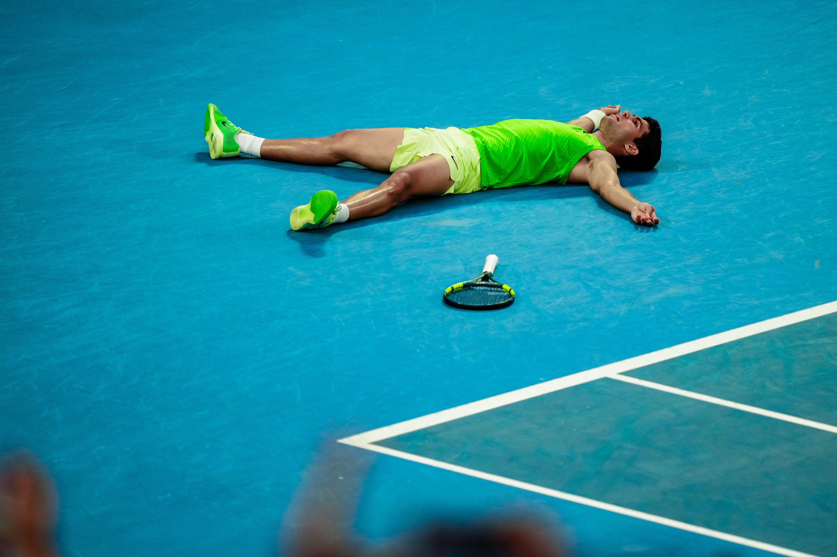 Imagine Stire Reacția lui Carlos Alcaraz, după semifinala de peste 5 ore cu Zverev: Unul dintre cele mai grele meciuri din carieră | 2review.ro