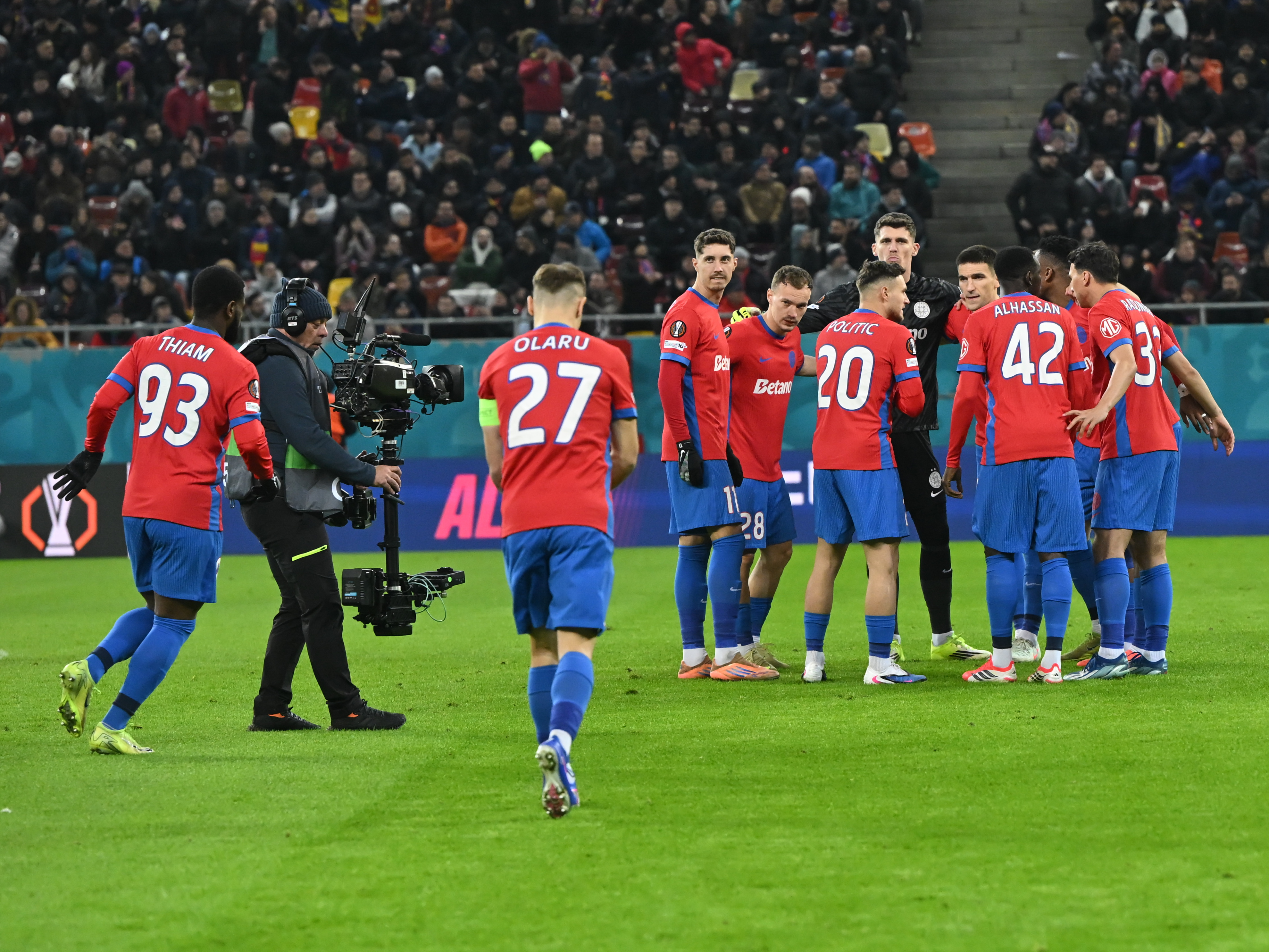 Imagine Stire Cei de la FCSB nu se așteptau! Jucătorul care le-a dat total peste cap planurile roș-albaștrilor: ”A zis că nu mai poate” | 2review.ro