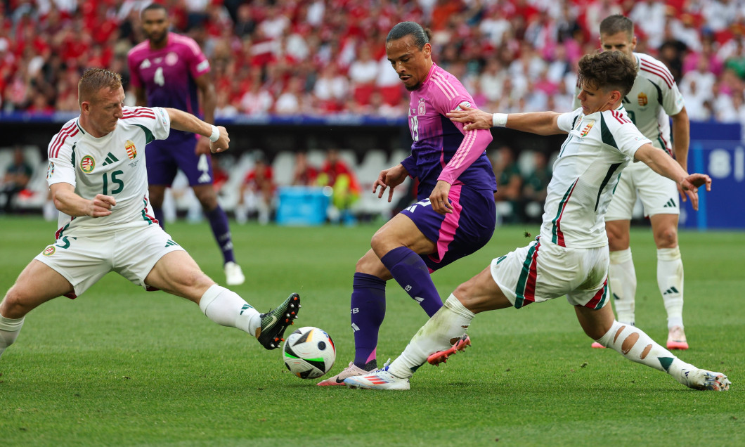 EM 2024: Deutschland - Ungarn am 19.06.2024 in der Stuttgart Arena in Stuttgart Leroy Sane (Deutschland 19) gegen Laszlo