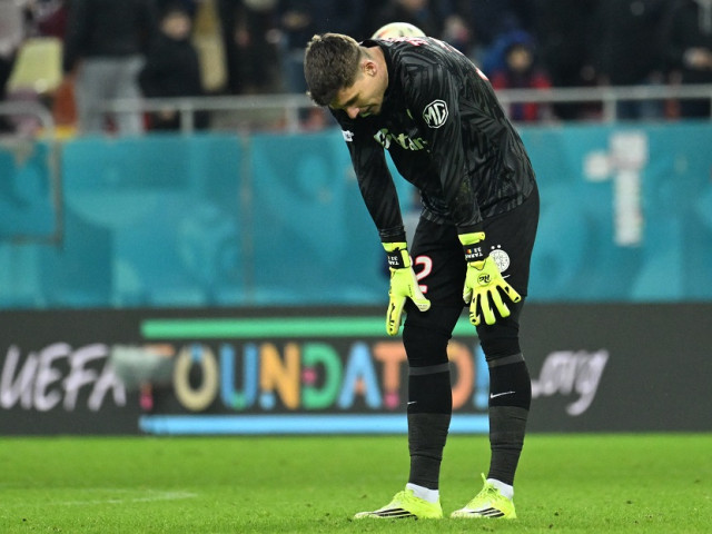 Ștefan Târnovanu, pe punctul de a părăsi FCSB după pierderea postului de titular; Giovanni Becali negociază cu cluburi din Turcia și Grecia