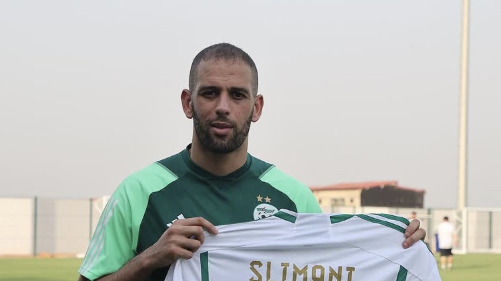 Imagine Stire Răsturnare spectaculoasă de situație: Islam Slimani semnează, dar nu cu Petrolul! | 2review.ro