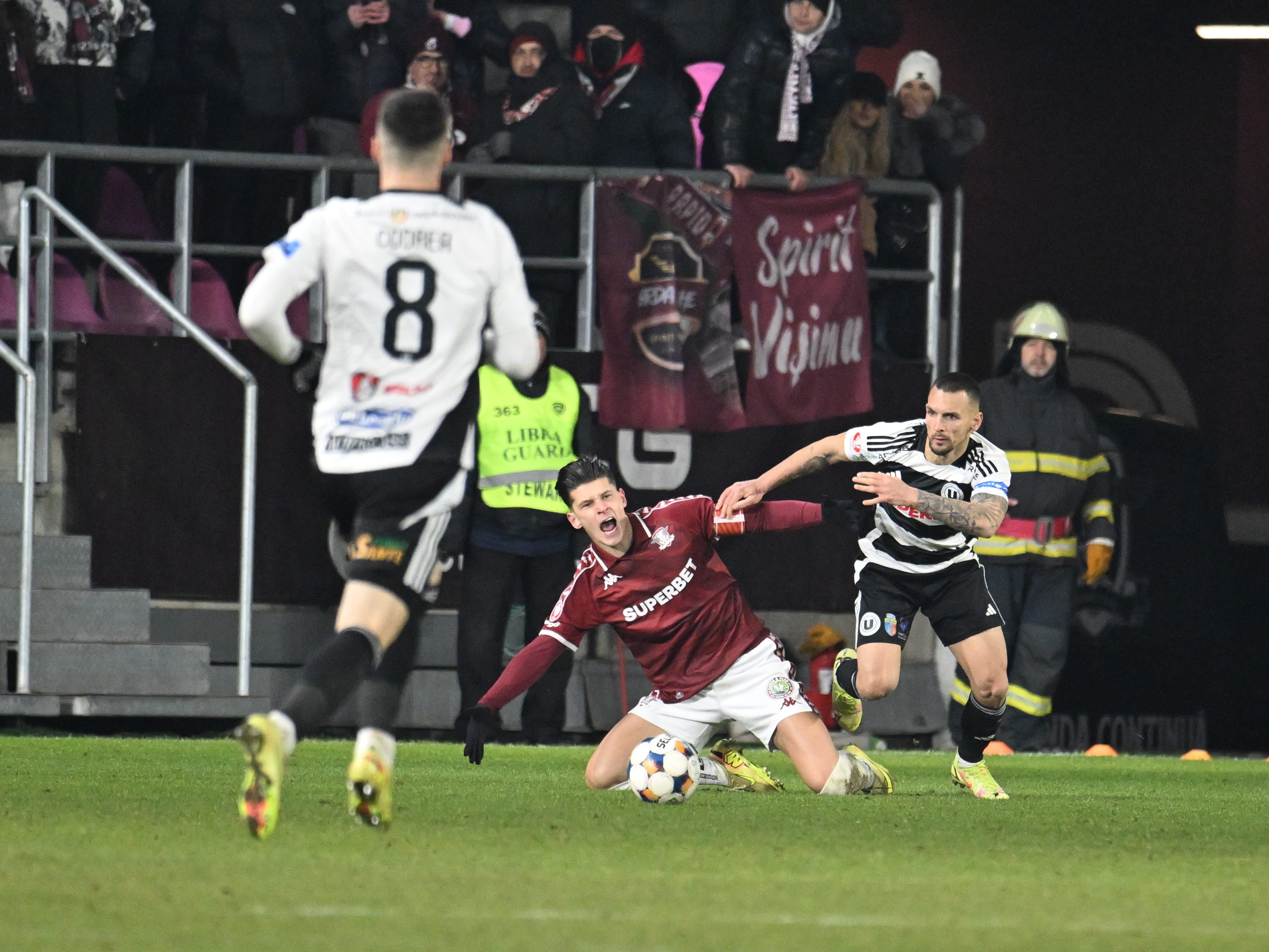 Imagine Stire S-a decis! Cine arbitrează Rapid - U Cluj | 2review.ro