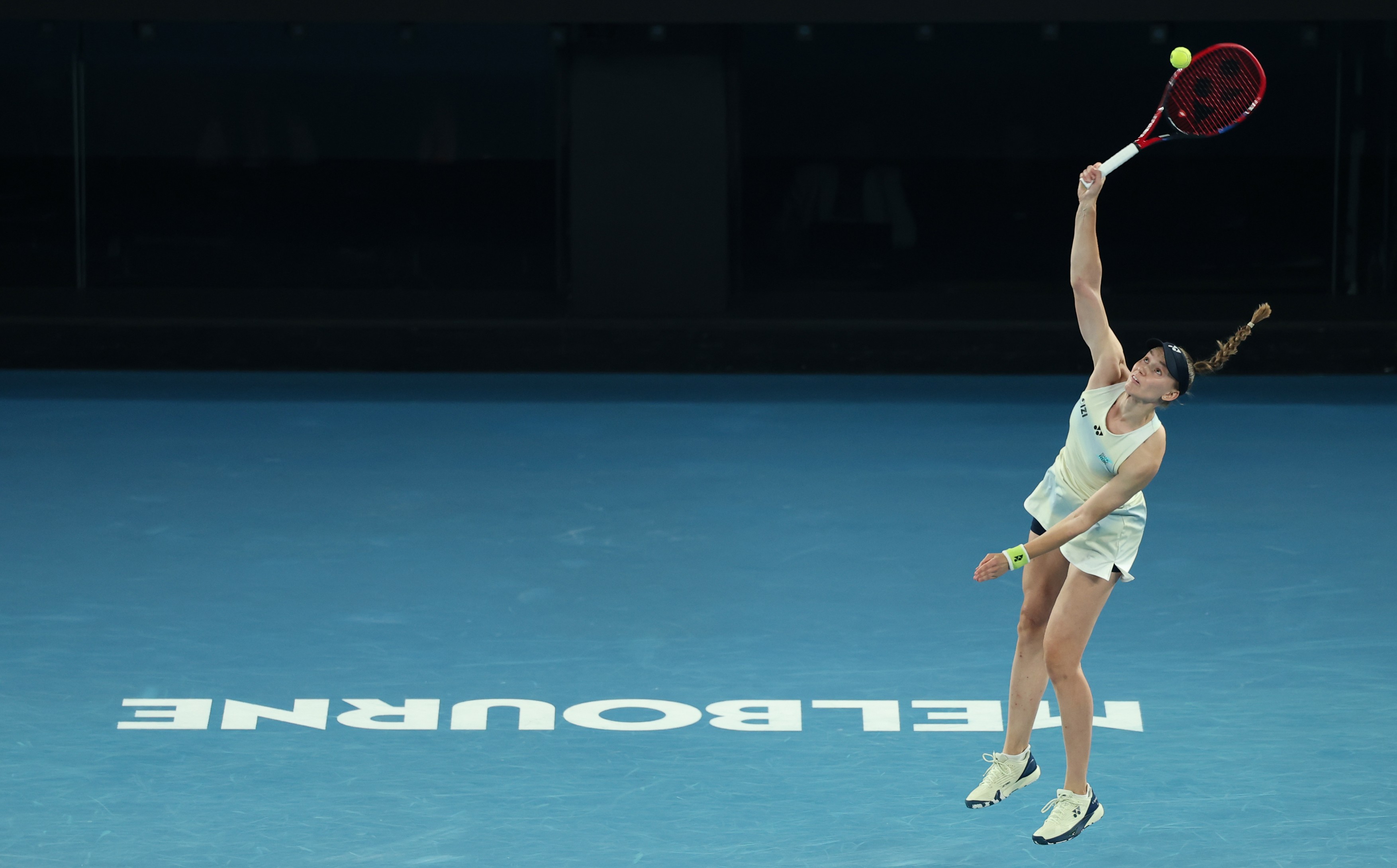 Imagine Stire Jackpot! Câți bani au câștigat Elena Rybakina și Aryna Sabalenka după finala de la Australian Open | 2review.ro