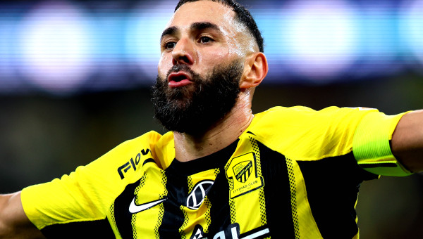 Spectaculos: Karim Benzema revine în Europa, la 38 de ani!