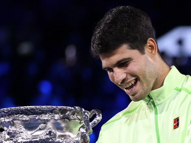 Alcaraz învinge pe Djokovic la Australian Open 2026