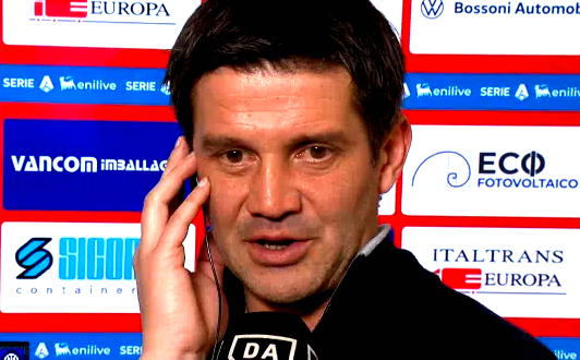 Imagine Stire Linșaj în toată regula: Cristi Chivu nu s-a mai putut abține! Tratament psihologic | 2review.ro