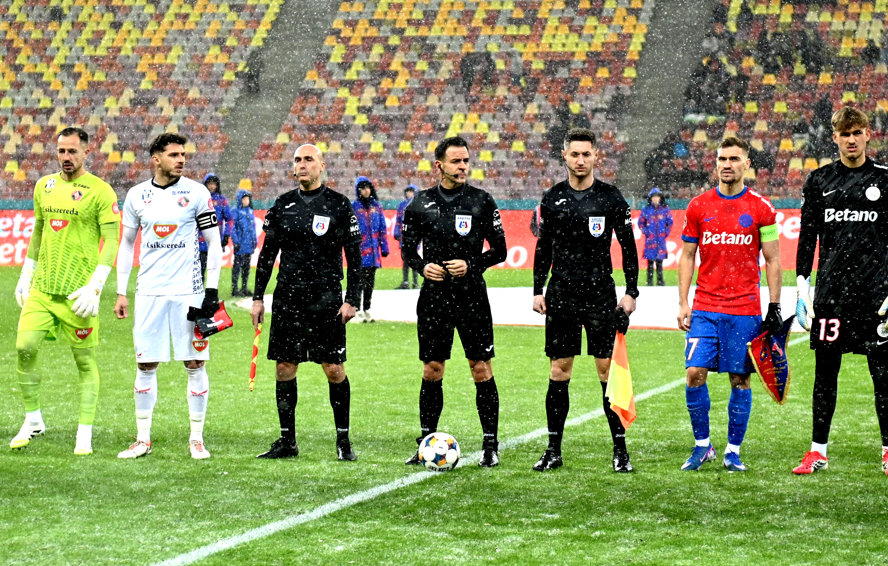 Imagine Stire Incalificabil. Presa din Ungaria a luat atitudine, după scandalul uriaș de la FCSB - Csikszereda | 2review.ro