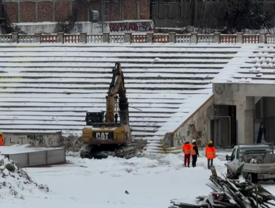 Imagine Stire Nimic nu-i oprește! Lucrări în ritm alert pentru demolarea stadionului Dinamo | 2review.ro