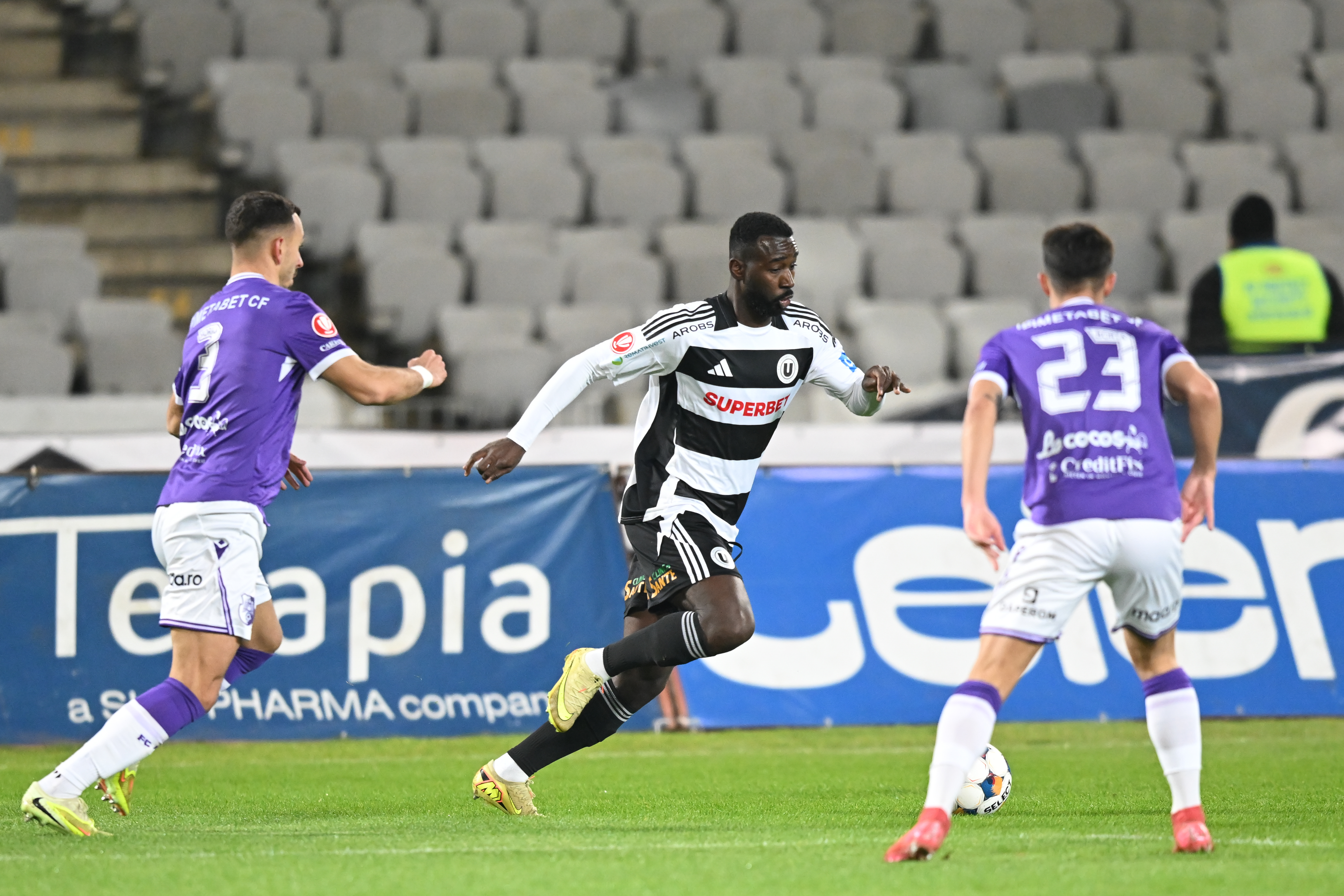 Imagine Stire ”U” Cluj - FC Argeș 3-1. Victorie mare pentru ardeleni în lupta la play-off | 2review.ro
