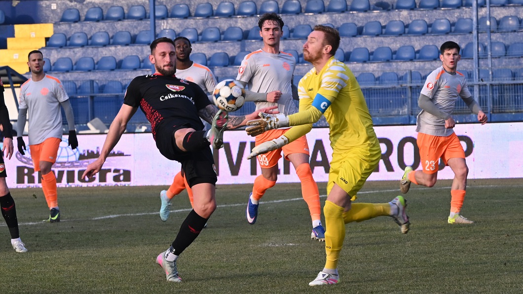 Imagine Stire Metaloglobus - Csikszereda 0-1 | Bucureștenii, la eșecul al 18-lea, în cădere liberă spre Liga 2 | 2review.ro