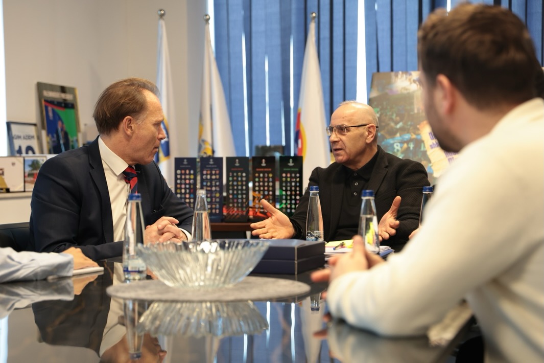 Imagine Stire Acuzat că și-a sabotat țara pentru ca România să câștige la TAS, a fost ales președinte până în 2030 | 2review.ro