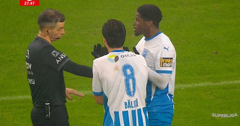 Imagine Stire Universitatea Craiova a cerut penalty în prima repriză a meciului cu Oțelul! Ce arată reluările | 2review.ro