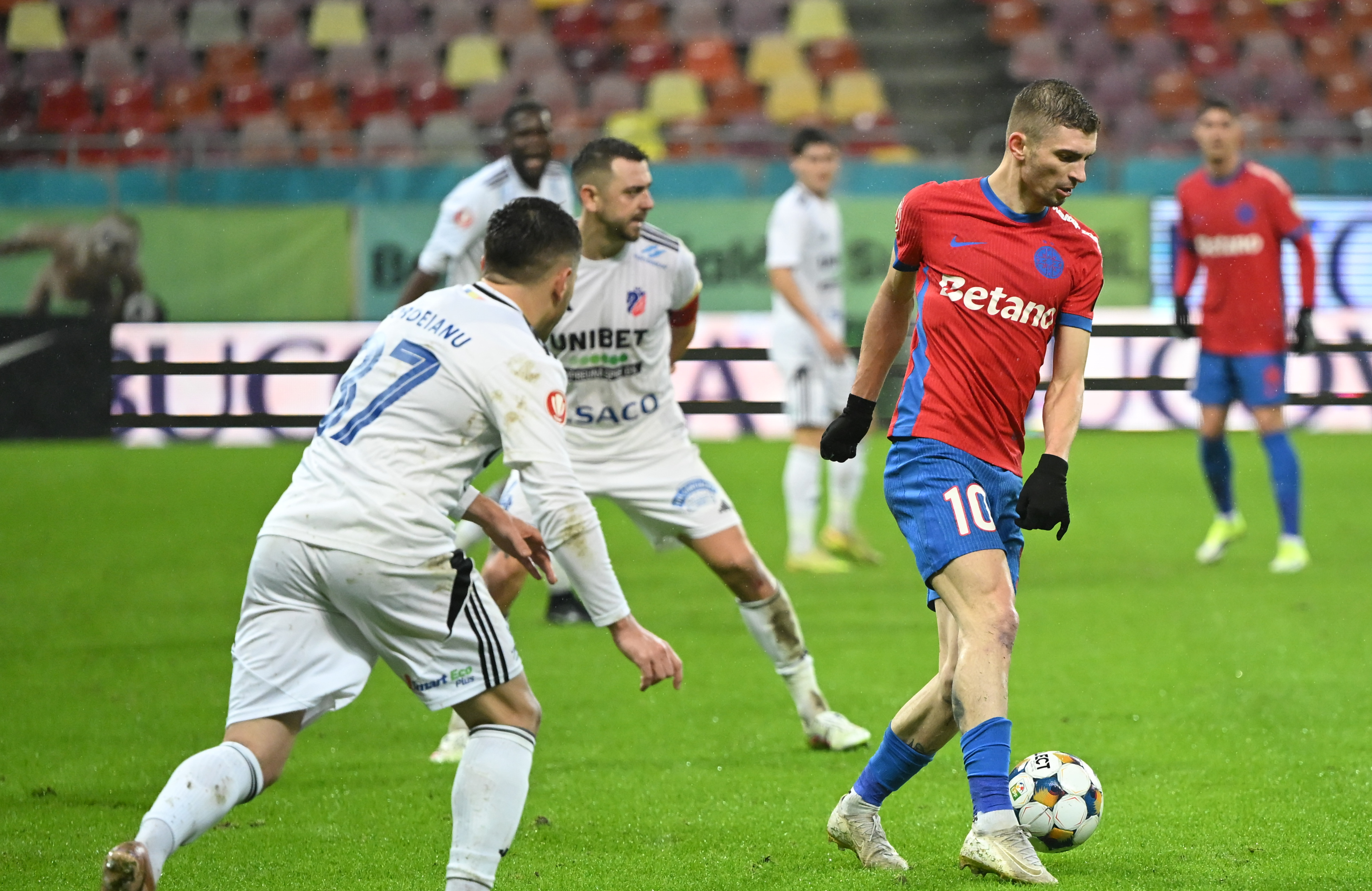 Imagine Stire FCSB - FC Botoșani 2-1. Gazdele au câștigat și s-au apropiat la două puncte de play-off | 2review.ro