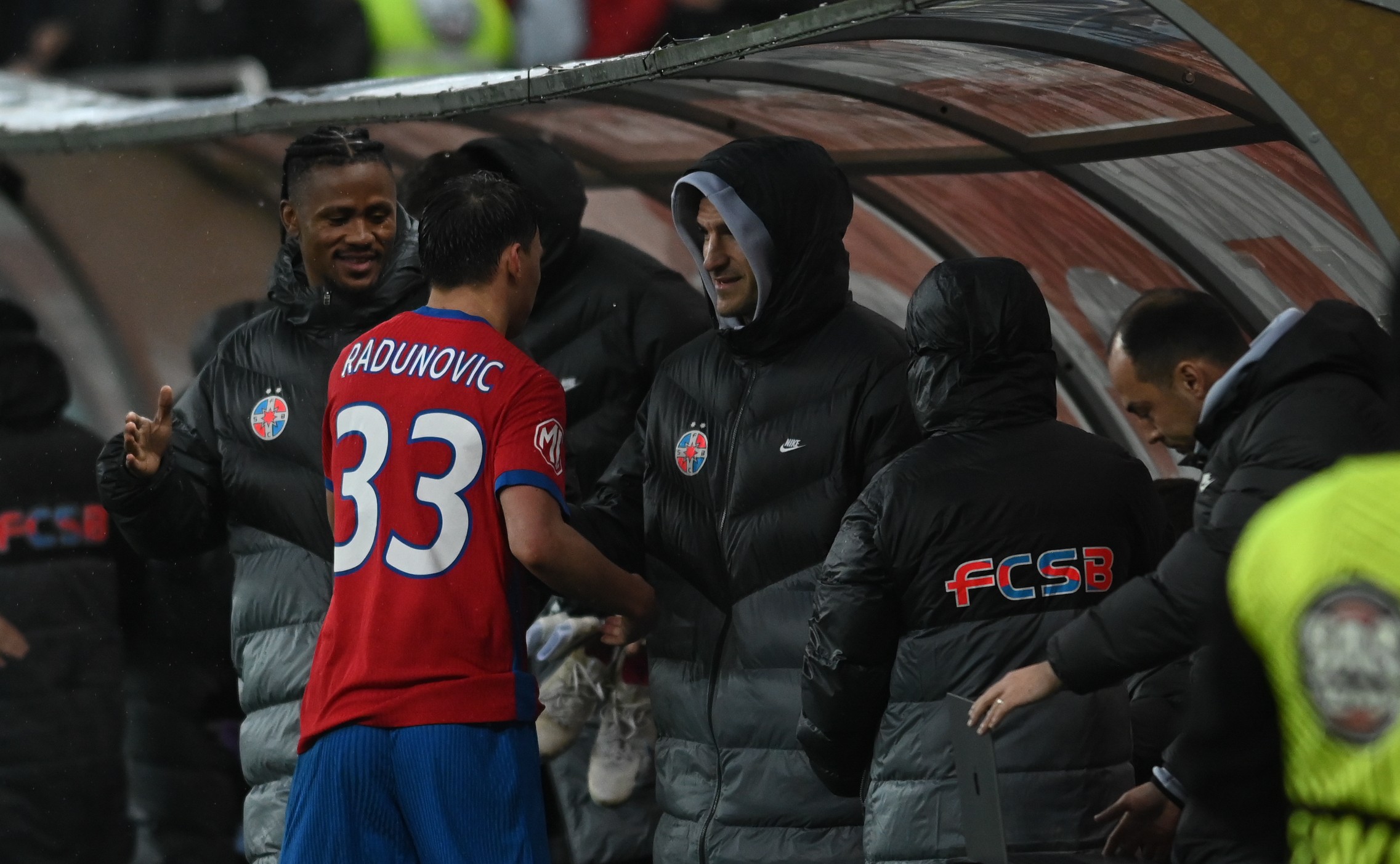 Imagine Stire FCSB a mai pierdut un titular: nici nu face deplasarea pentru meciul cu Oțelul! | 2review.ro