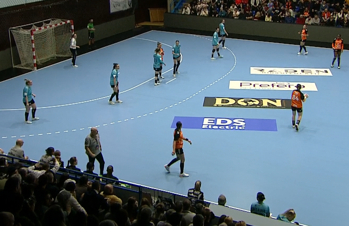 Imagine Stire Minaur - Thuringer 28-24. Victorie mare pentru jucătoarele din Baia Mare / Metz - Gloria Bistrița, Live Video, 19:00, DGS 4  | 2review.ro