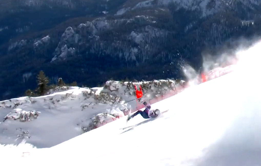 Imagine Stire Accident grav la Jocurile Olimpice: Lindsey Vonn, luată cu elicopterul! Ne rugăm pentru ea | 2review.ro