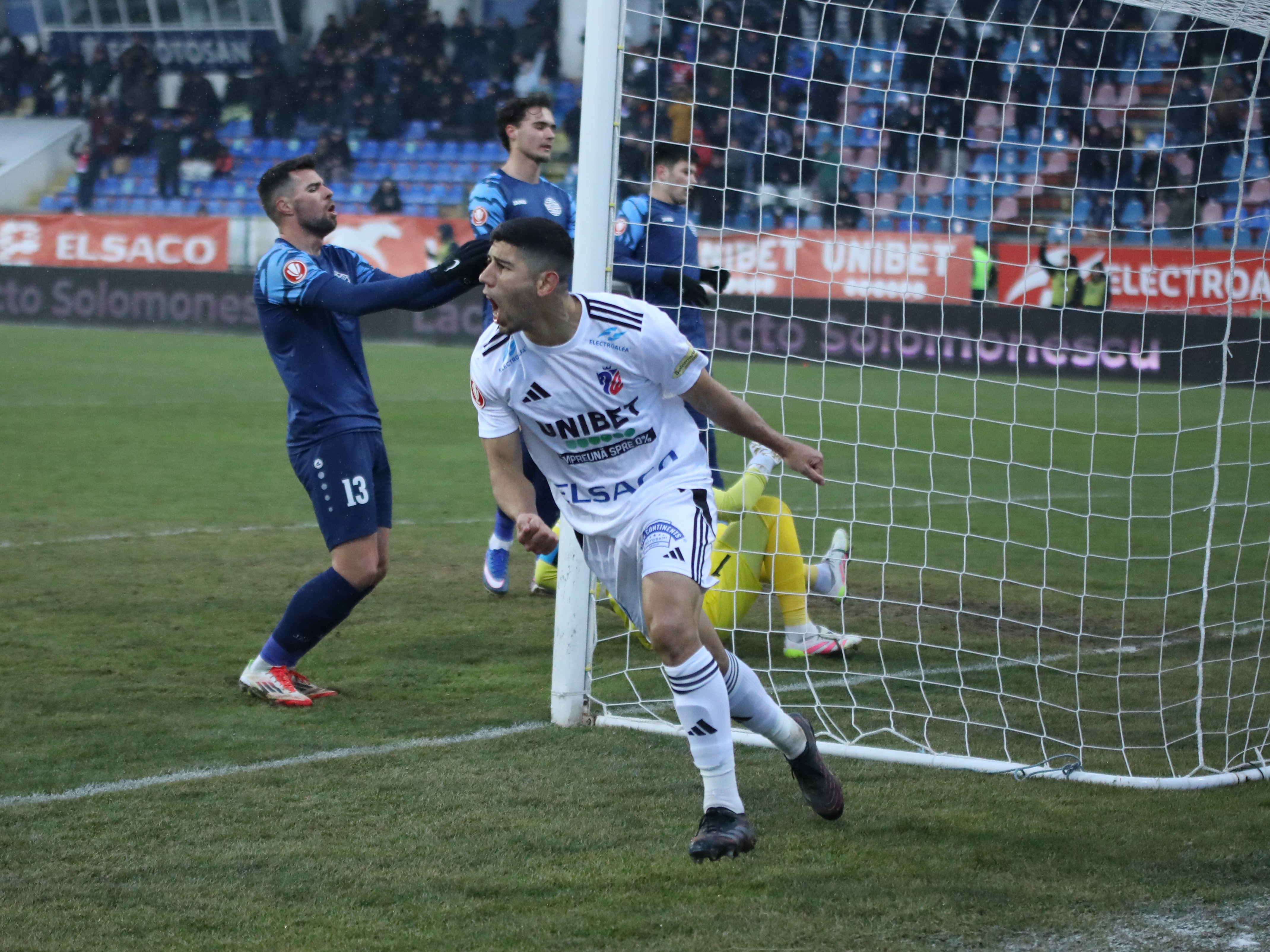 Imagine Stire FC Botoșani - Metaloglobus 3-0. Moldovenii au revenit pe loc de play-off. Mihai Teja, 6 înfrângeri consecutive | 2review.ro