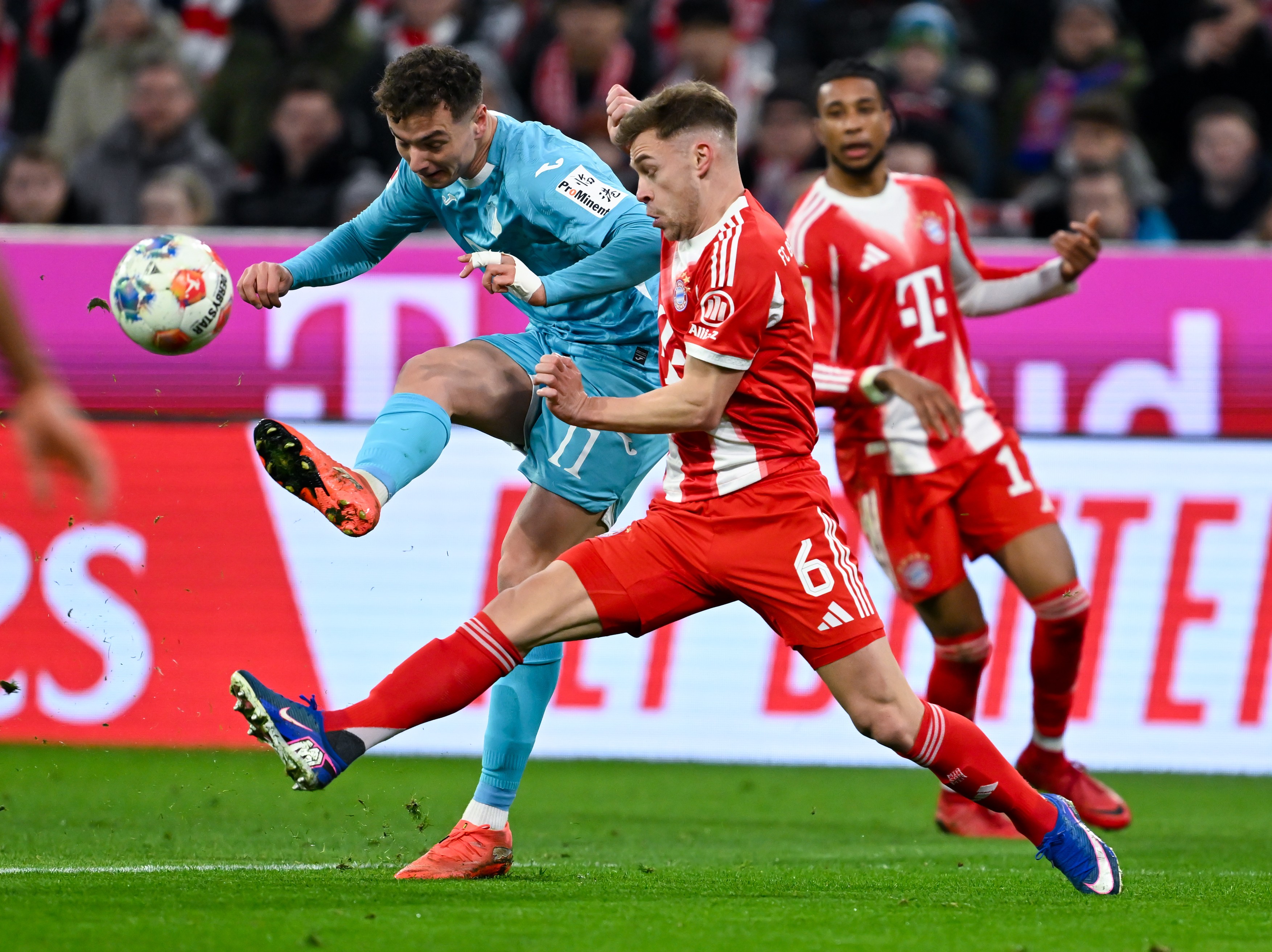 Imagine Stire Bayern - Hoffenheim 4-1, ACUM, Digi Sport 3. GOOL! Luis Diaz a făcut dubla | 2review.ro