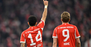 TOR zum 4:1 Luis Diaz FC Bayern Muenchen FCB (14) Torjubel Harry Kane FC Bayern Muenchen FCB (09) GER, FC Bayern Muenchen vs. TSG 1899 Hoffenheim, Fussball, 1. Bundesliga, Spieltag 21, Spielzeit 2025/2026, 08.02.2026 DFL REGULATIONS PROHIBIT ANY USE