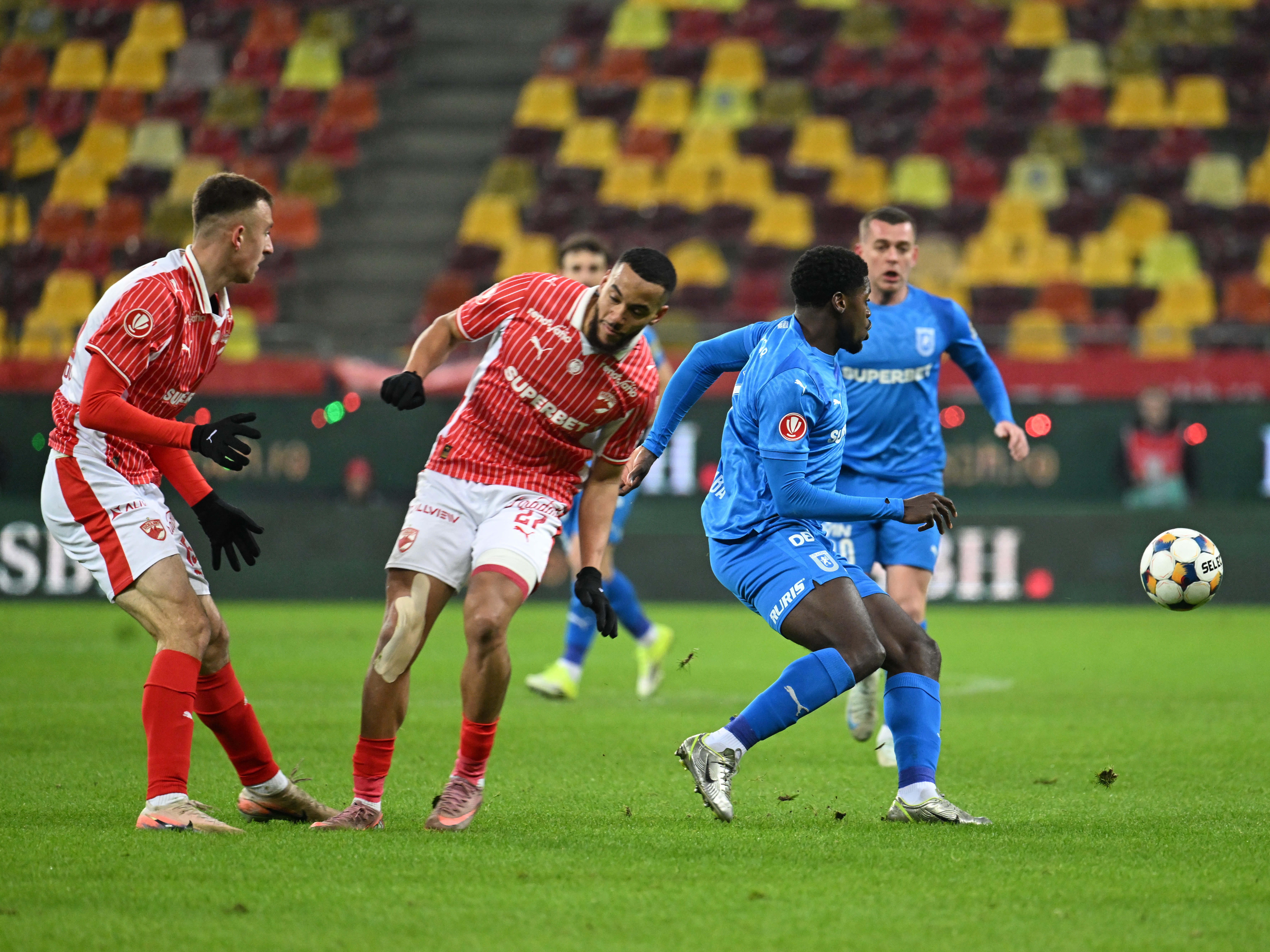 Imagine Stire Cum a numit-o Gică Craioveanu pe Dinamo înaintea semifinalei cu Universitatea Craiova | 2review.ro