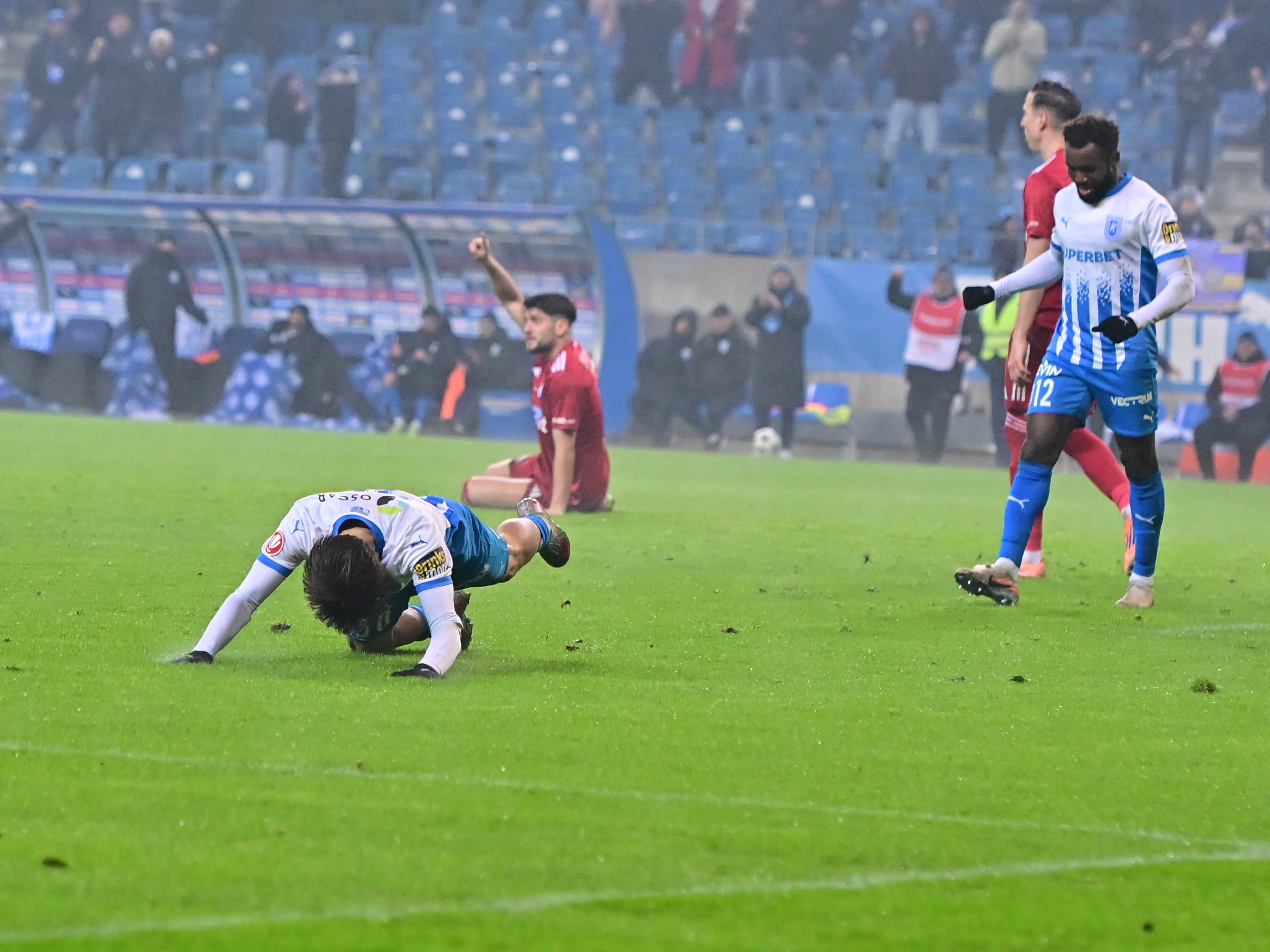 Imagine Stire Ce lovitură: Dinamo bătuse palma cu jucătorul, dar Craiova a intervenit și l-a transferat! ”Joacă la orice echipă” | 2review.ro
