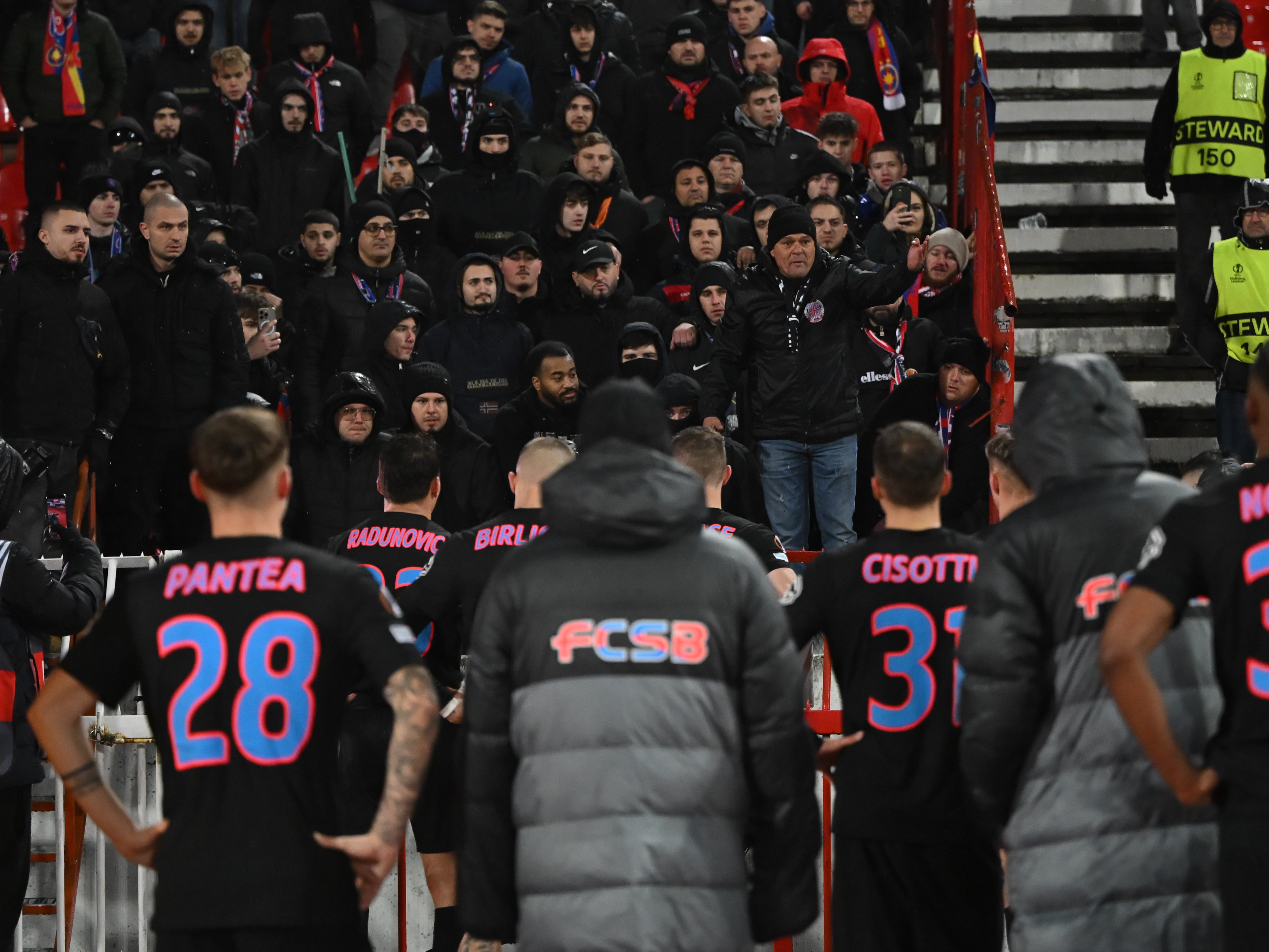 Imagine Stire Fanii FCSB-ului, mesaj clar în ziua meciului cu Universitatea Craiova | 2review.ro