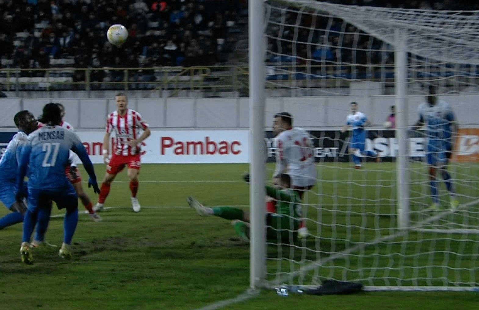 Imagine Stire Bistrița - UTA Arad 1-0. Gloria a reușit surpriza și s-a calificat în sferturile Cupei României | 2review.ro