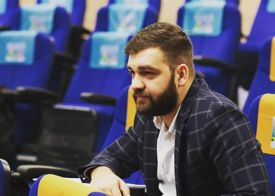 Imagine Stire Omul care a făcut transferuri de 7 milioane de euro în 4 ani e gata să plece de la Rapid! | 2review.ro
