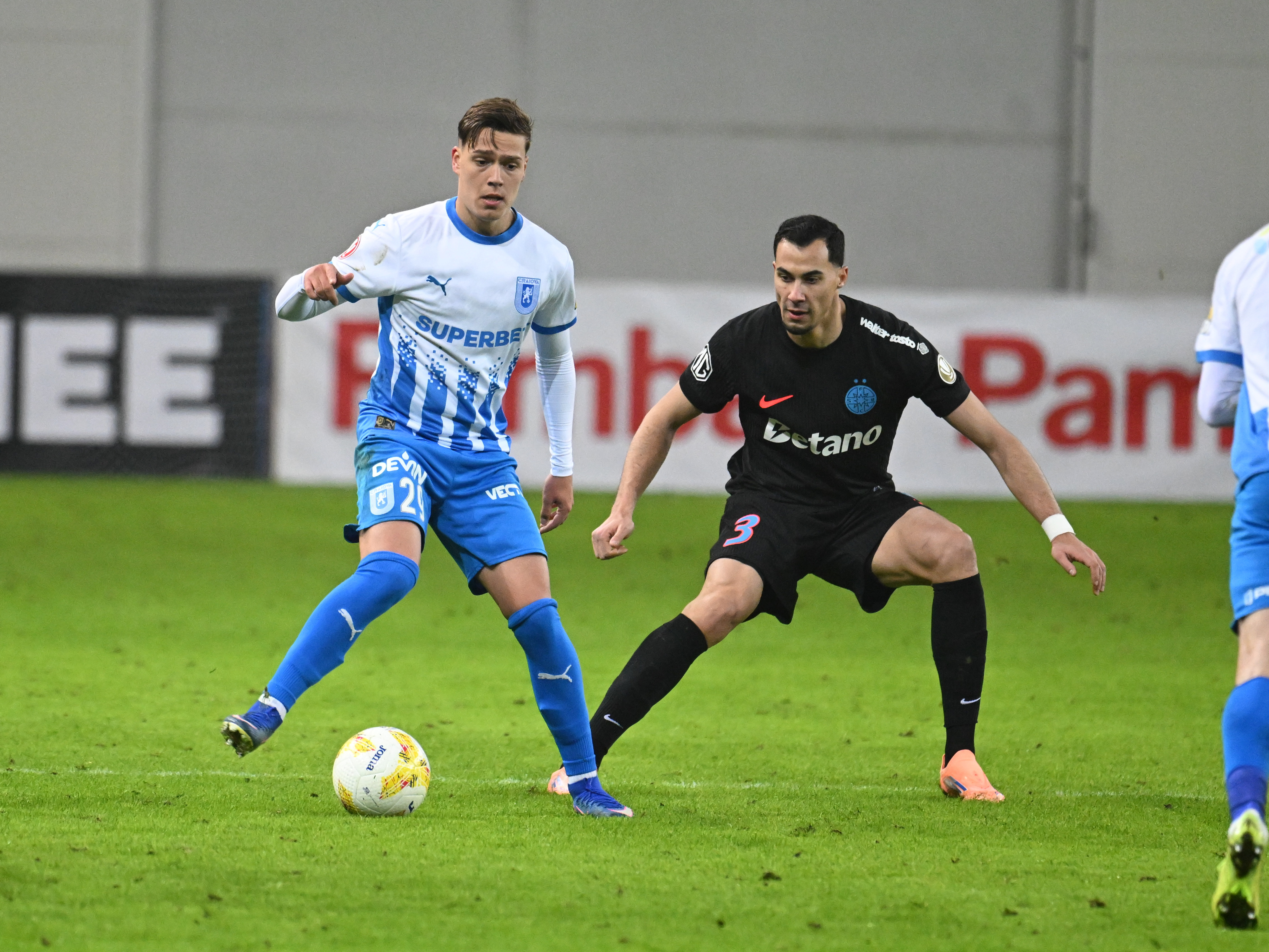 Imagine Stire Reacția lui Luca Băsceanu, după Universitatea Craiova - FCSB 2-2. Ce a spus despre duelul din SuperLigă | 2review.ro