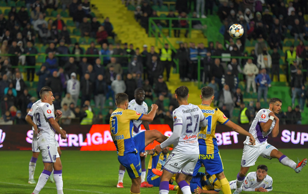 Imagine Stire Petrolul - FC Argeș, Live Video, 20:00, Digi Sport 1. Piteștenii vor să își consolideze locul în play-off. Echipele | 2review.ro