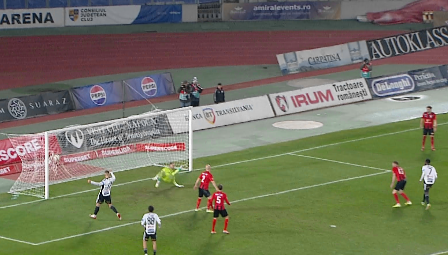 Imagine Stire U Cluj - Csikszereda 4-0, ACUM, Digi Sport 1. Trupa lui Bergodi face spectacol! ”Ciucanii” sunt K.O. | 2review.ro