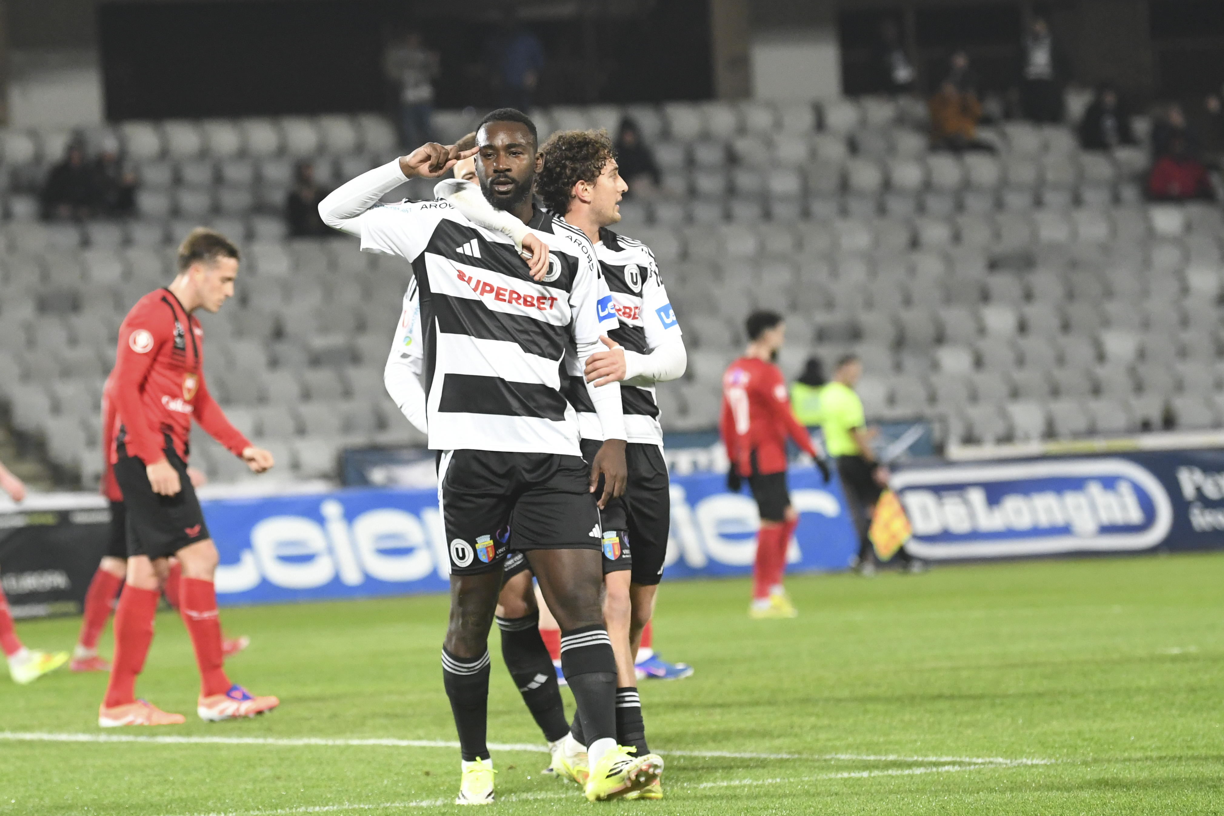 Imagine Stire ”U” Cluj - Csikszereda 4-1. Trupa lui Cristiano Bergodi s-a impus fără probleme și a urcat pe locul 4 | 2review.ro
