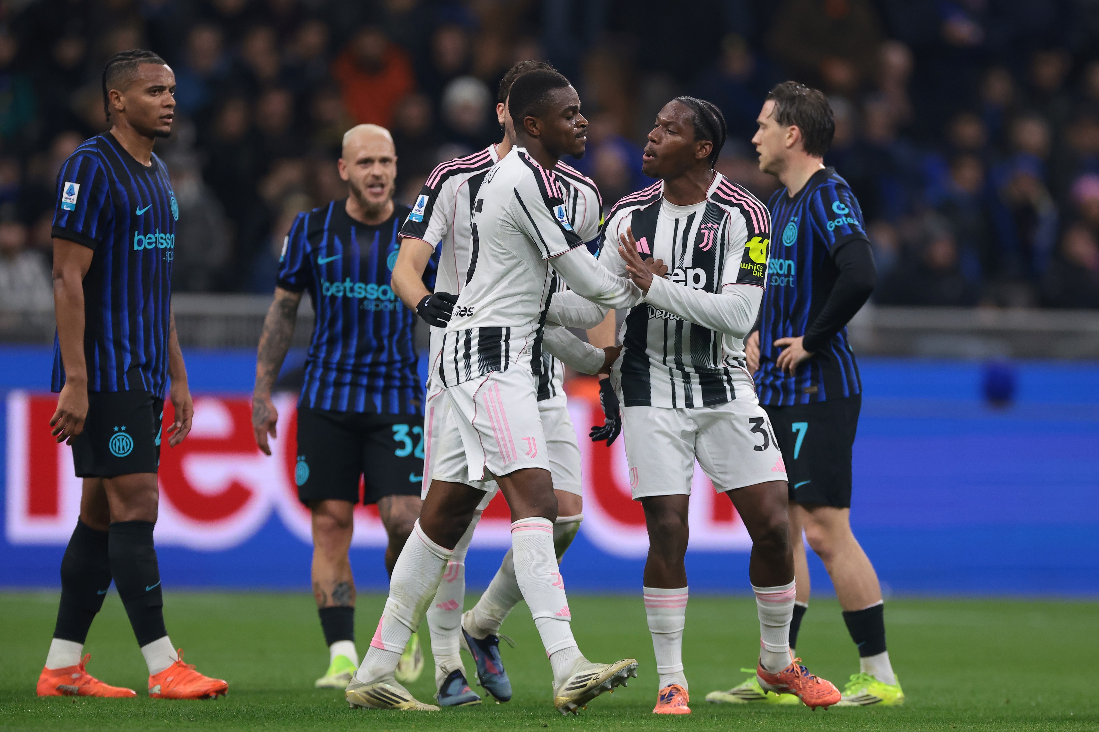 Imagine Stire Verdictul specialistului, după faza de la Inter - Juventus care a pornit scandalul în Italia | 2review.ro