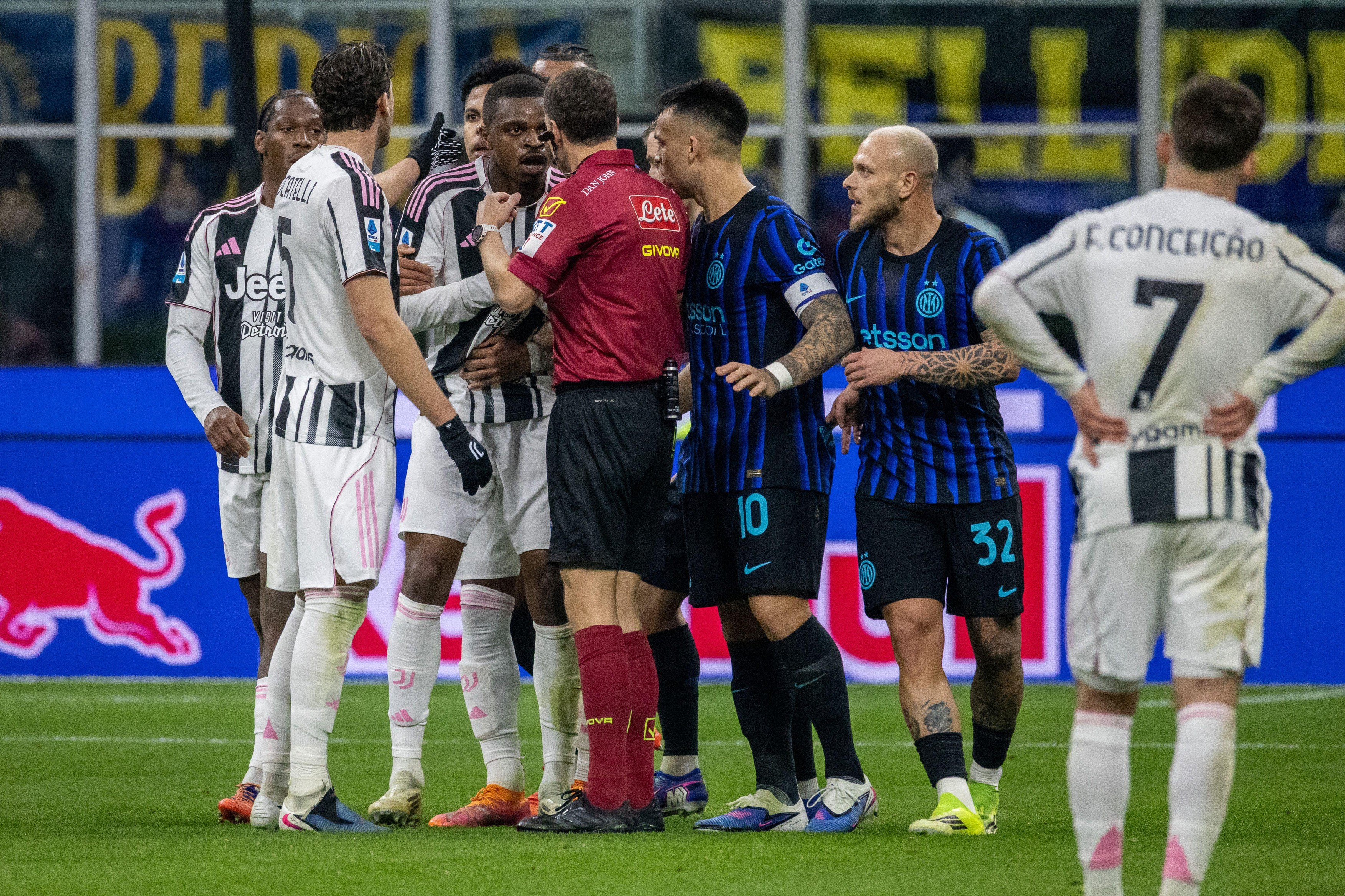 Imagine Stire Schimbare la VAR! Anunțul făcut, după scandalul de la Inter - Juventus | 2review.ro